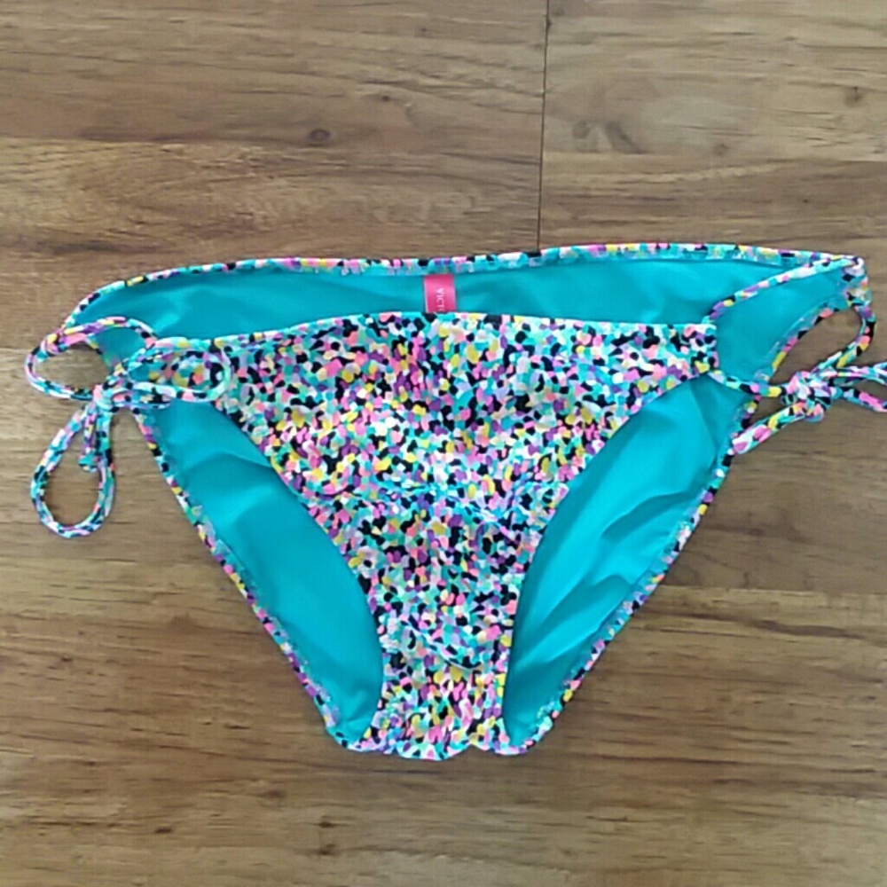 VS string bikini bottom size medium colorful